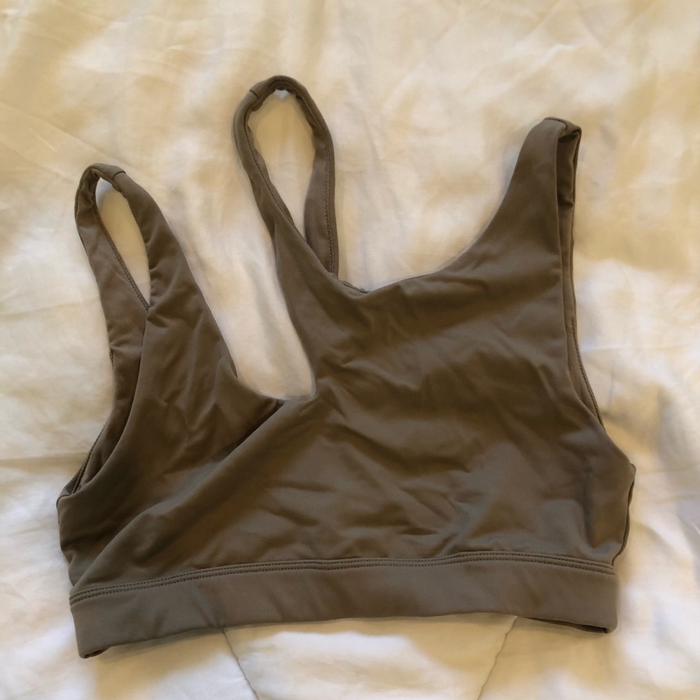 Alo sports bra